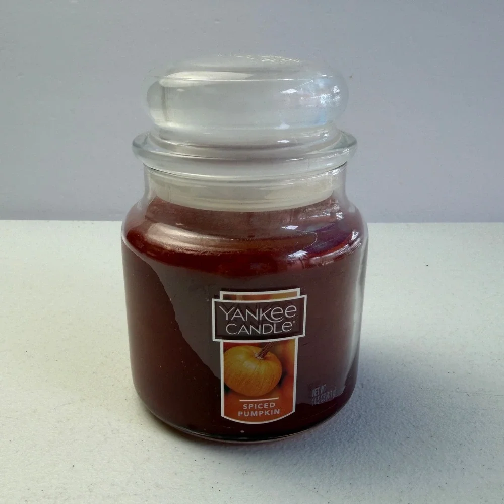 Yankee Candle Spiced Pumpkin 14.5oz Medium Jar Scented Fall Autumn Harvest Decor